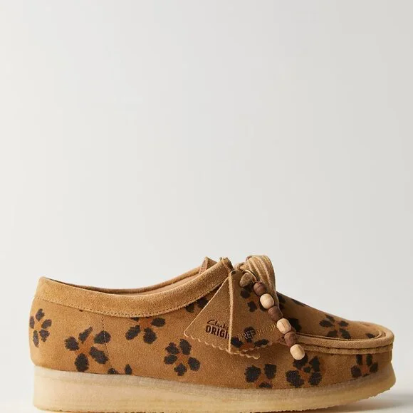 Free People X Clarks Wallabees - Picture 2 of 2